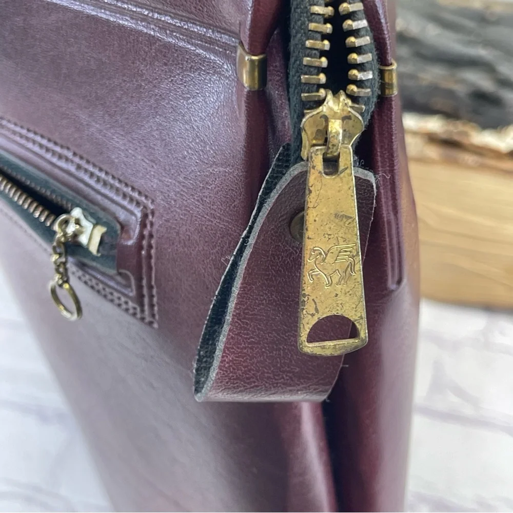 {american portfolio co} Vintage Burgundy Red Leather Attache Briefcase